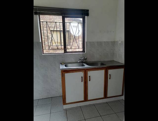 2 BEDROOM TOWNHOUSE FOR SALE IN BIRDSWOOD